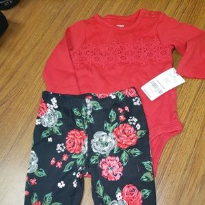 Carter's 2 piece floral outfiit NWT Size 3M